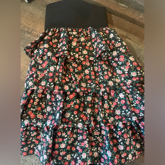 Forever21 Floral High waisted Mini Skirt - Picture 1 of 6